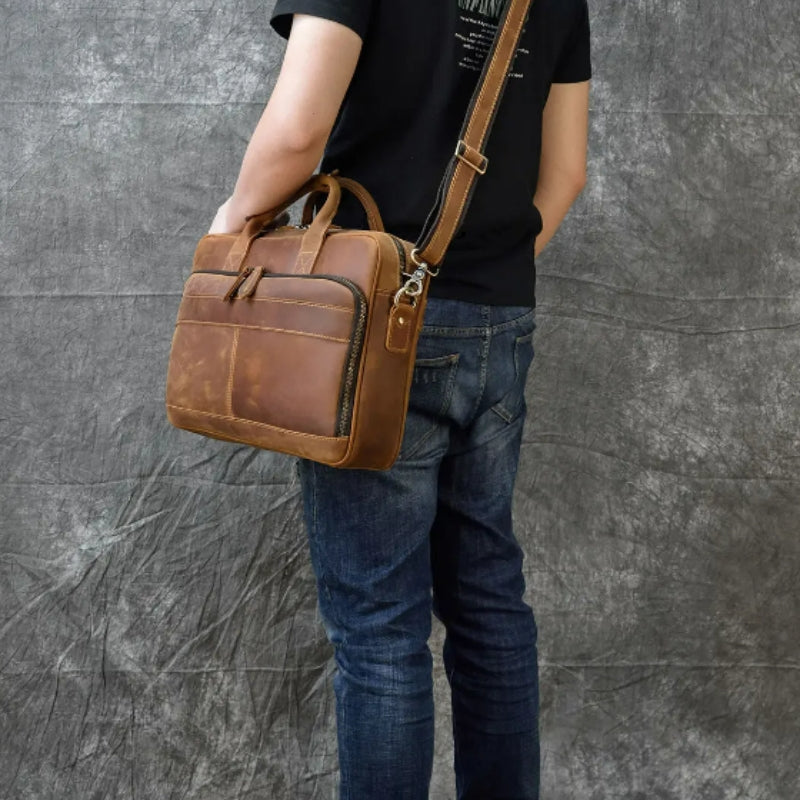 Sacoche Ordi Cuir Homme portée à l'épaule - Marron Brillant - Noir Brillant - Marron Mat - Camel Mat