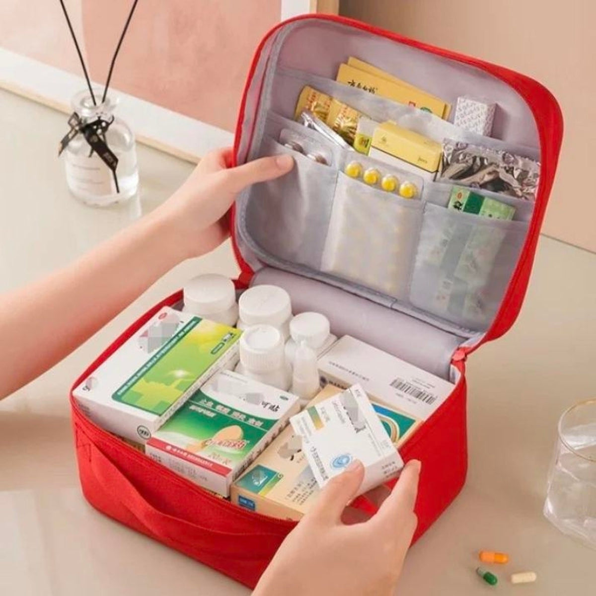 trousse medicament voyage bebe - Jaune - Rouge - Rose - Bleu